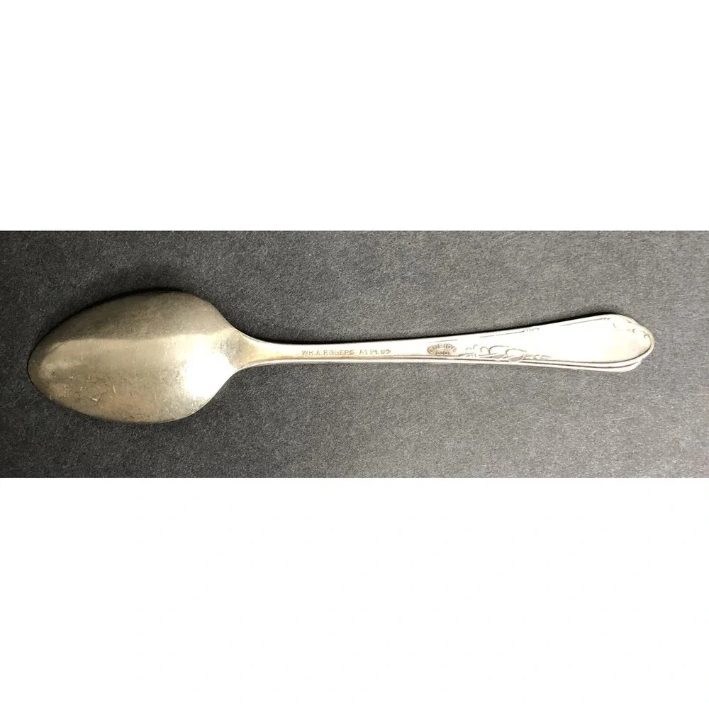 Antique WM A Rogers Oneida MEADOWBROOKE Teaspoons Silverplate No Monos Set of 5